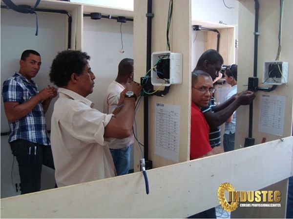 service-image