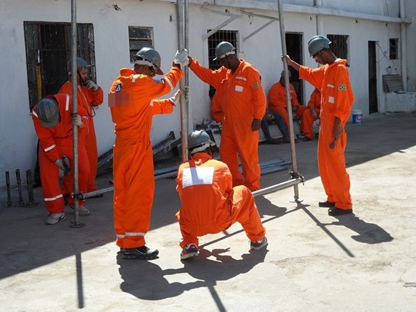 service-image