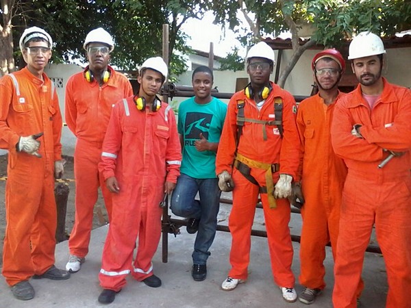 service-image